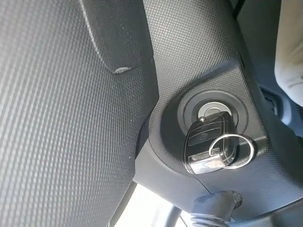 Wuling MINIEV — миниатюра 9