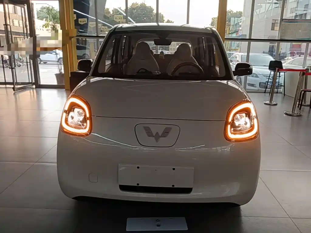 Wuling MINIEV — миниатюра 3