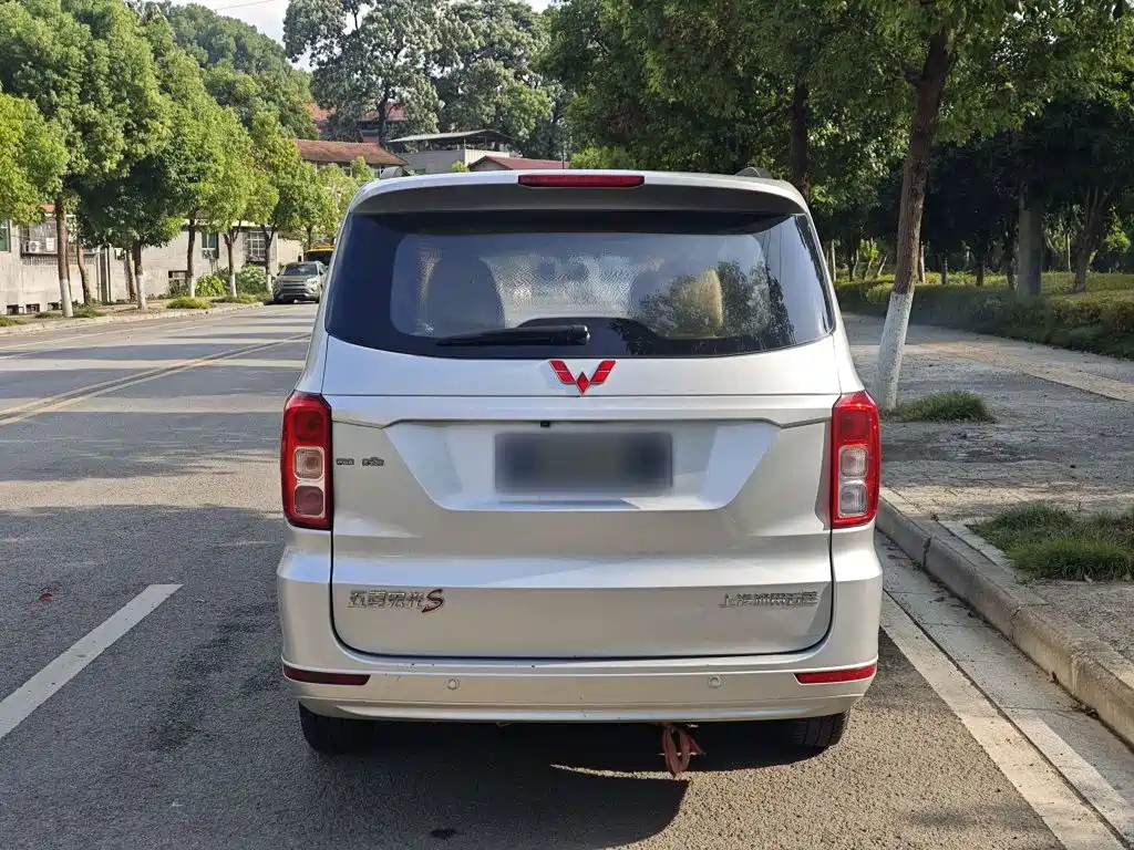 Wuling Hongguang — миниатюра 6