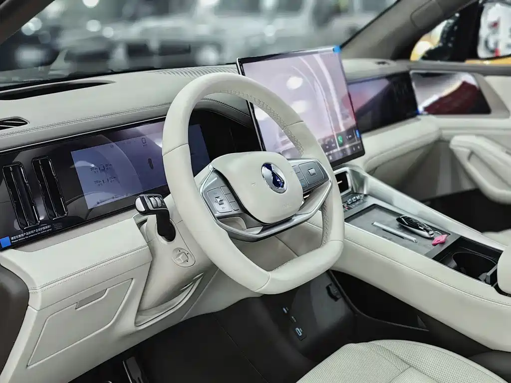 Denza N8L 2025 Flagship