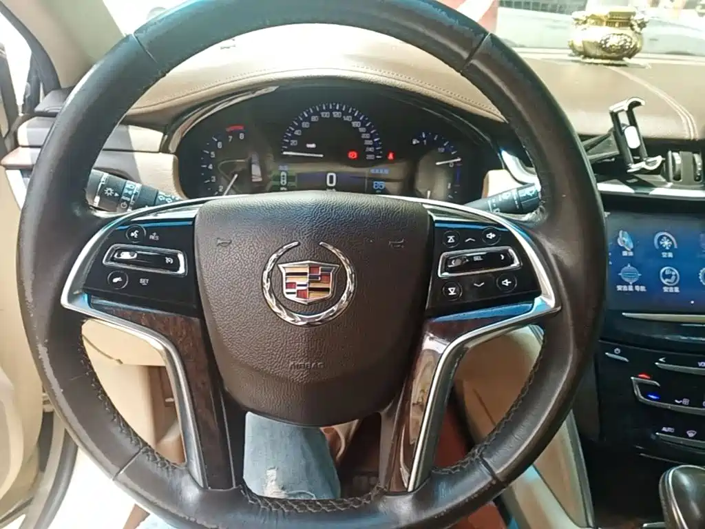 Cadillac XTS 2014 28T Comfort