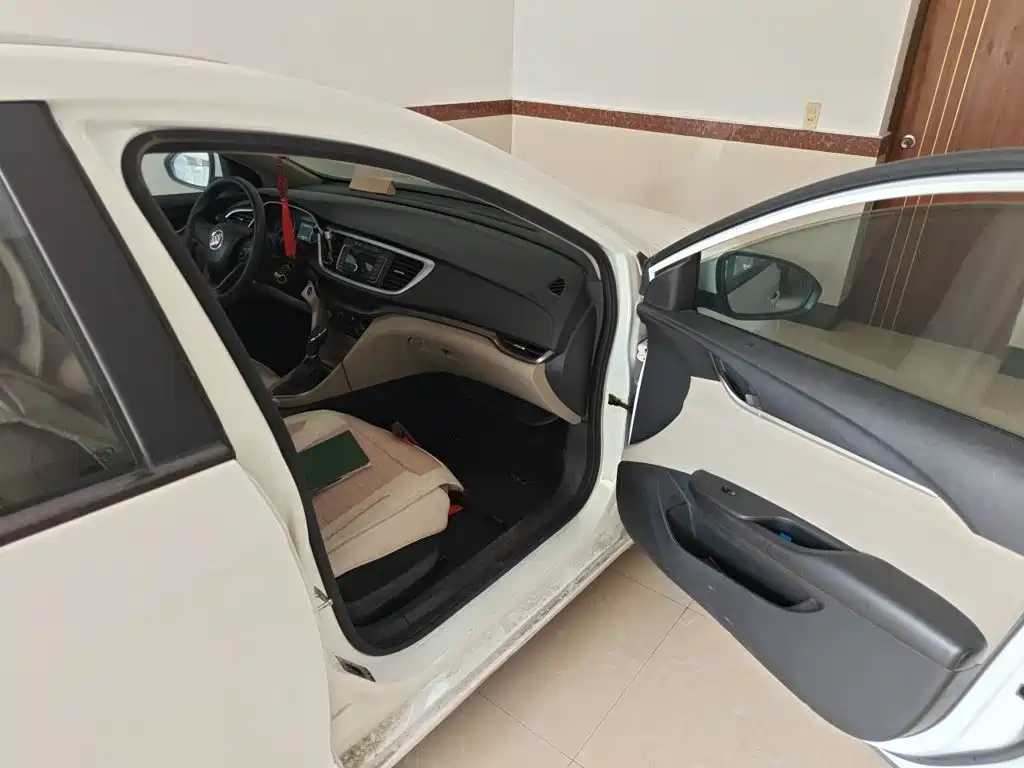 Buick Excelle — миниатюра 20