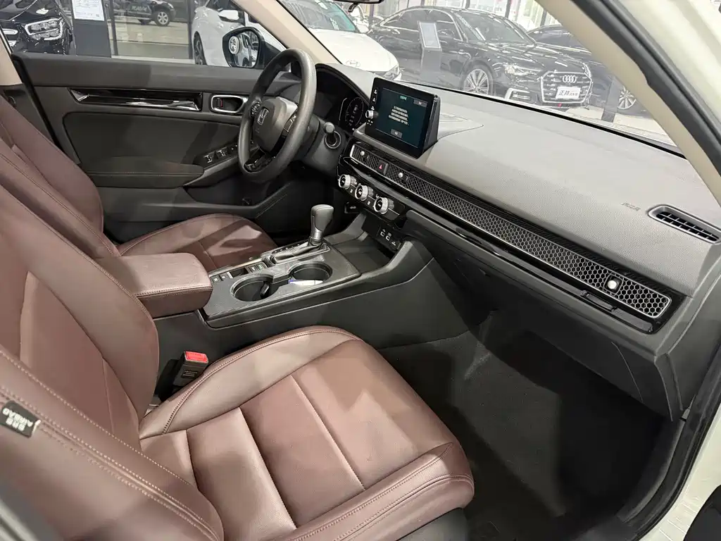 Honda Civic — миниатюра 7
