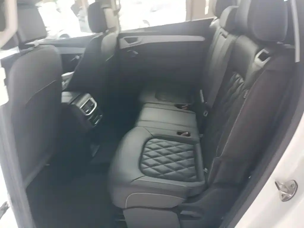 Volkswagen Talagon — миниатюра 17