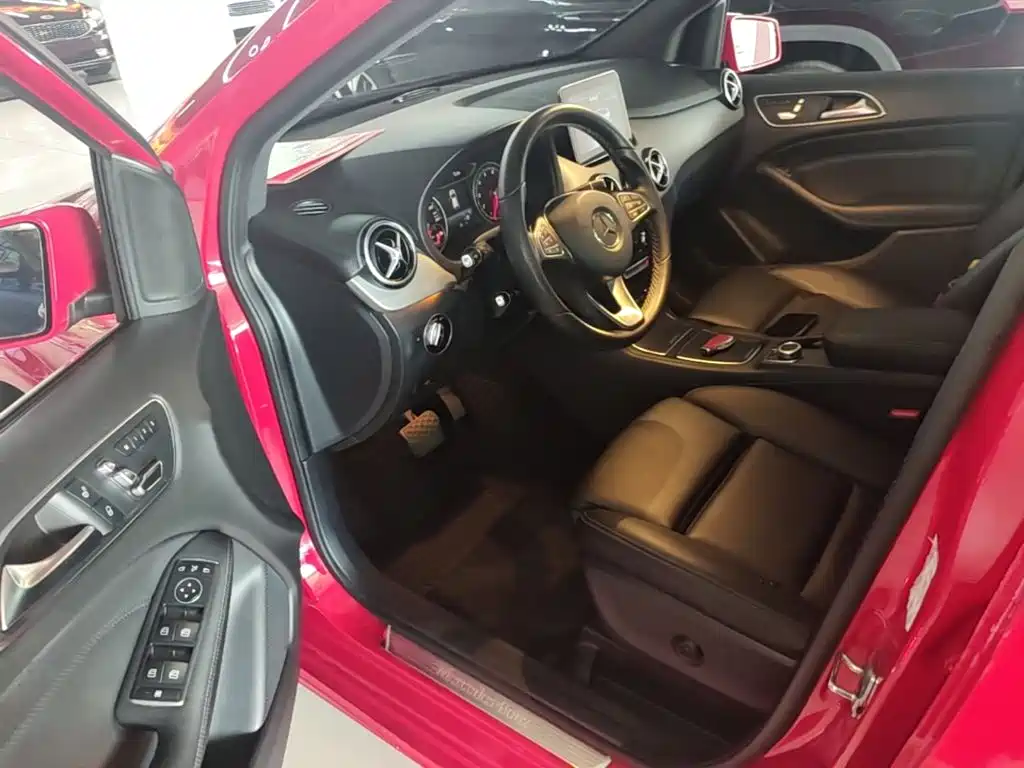 Mercedes-Benz B-Class — миниатюра 16