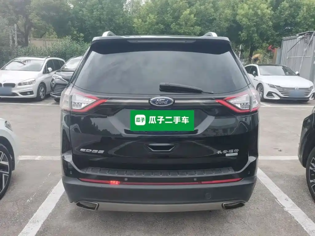 Ford Edge — миниатюра 6