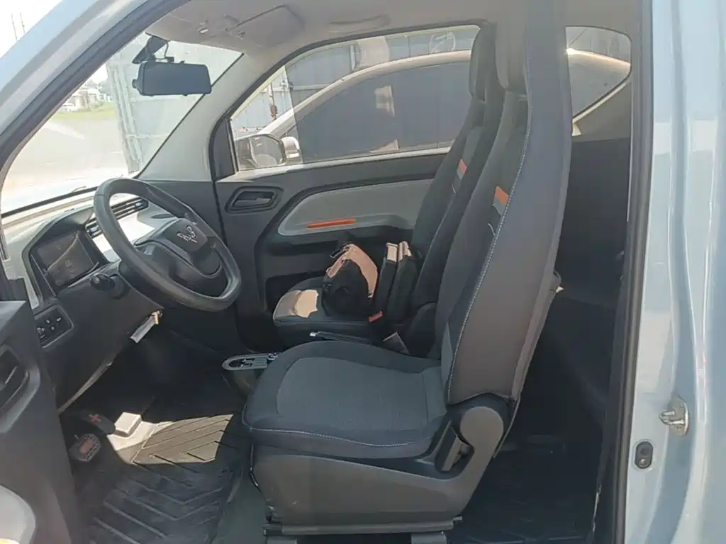 Wuling MINIEV — миниатюра 15