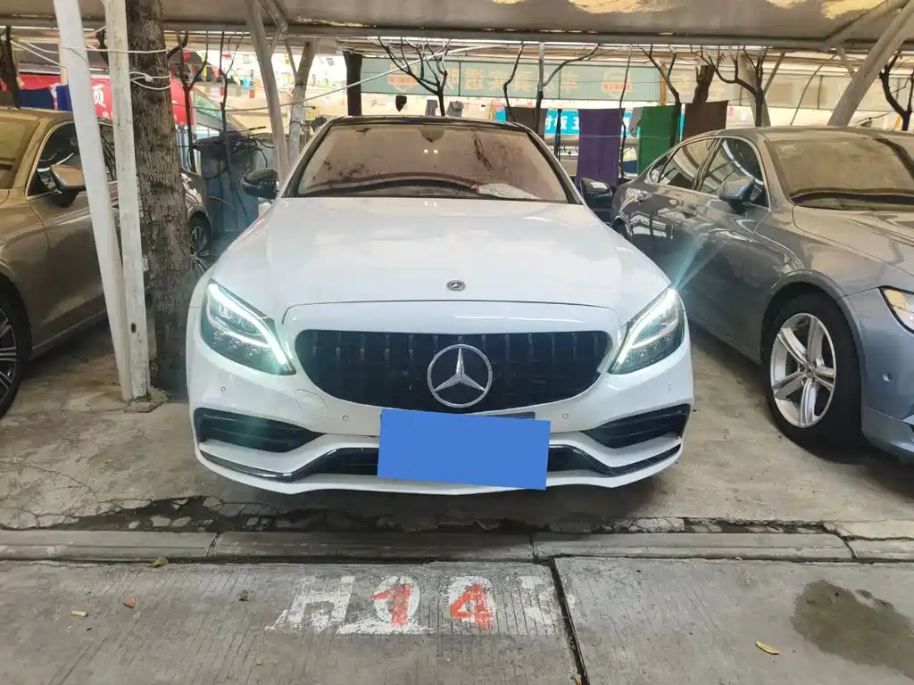 Mercedes-Benz C-Class — миниатюра 2