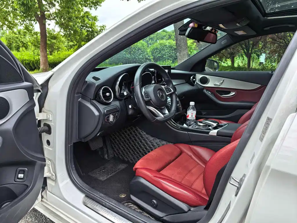 Mercedes-Benz C-Class — миниатюра 8