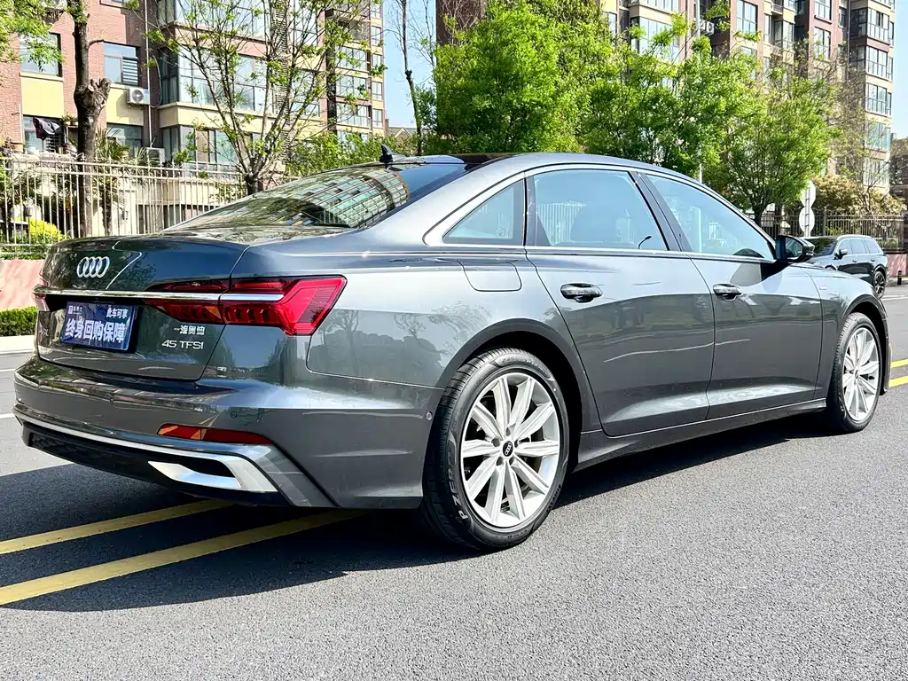 Audi A6L 2024 45 TFSI