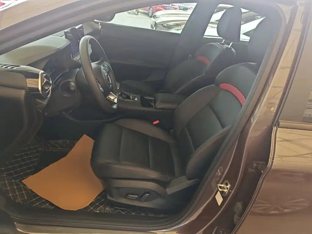 MG MG5 — миниатюра 15