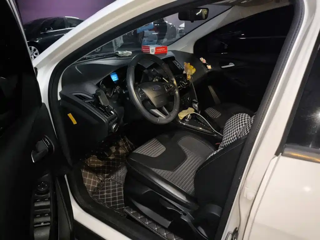 Ford Focus — миниатюра 12