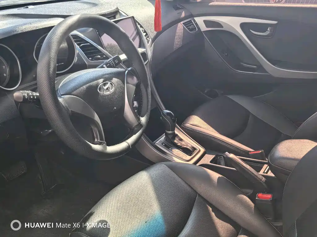 Hyundai Elantra Langdong — миниатюра 5
