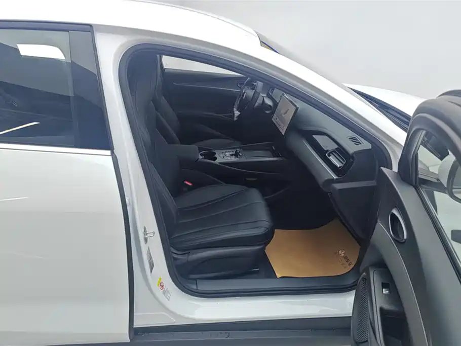 BYD Seal 06 06 2025 DM-i Smart Drive 80KM Luxury