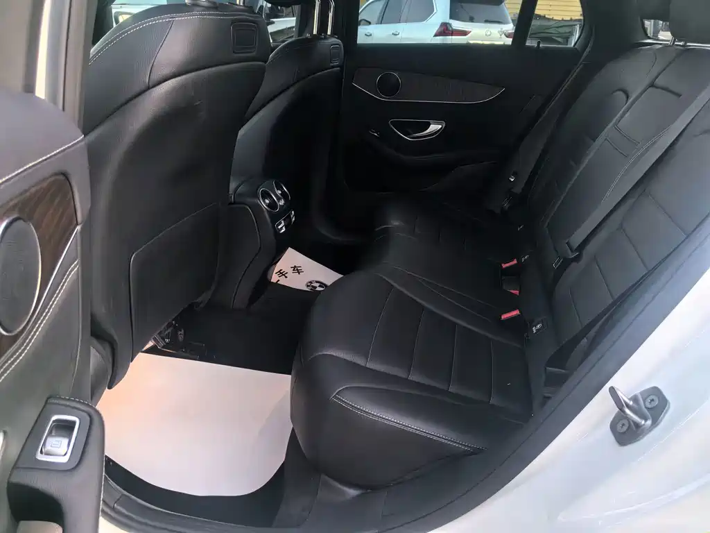 Mercedes-Benz GLC — миниатюра 8