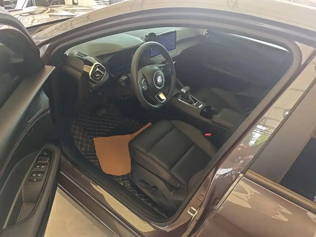 MG MG5 — миниатюра 16