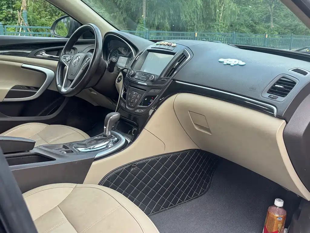 Buick Regal — миниатюра 6