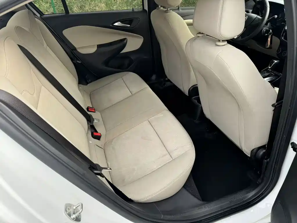 Buick Excelle — миниатюра 9