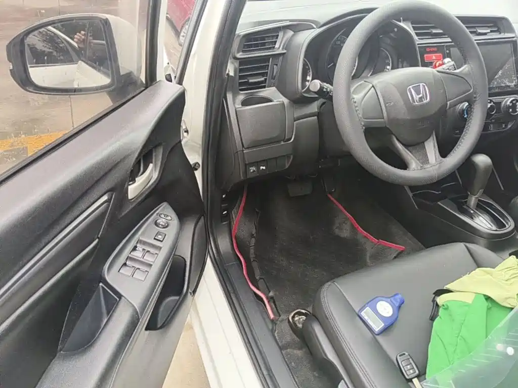 Honda Fit — миниатюра 16