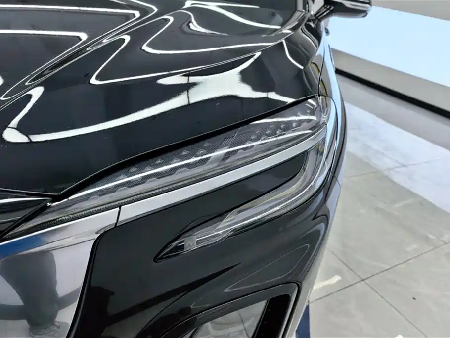 Hongqi HS3 PHEV 2024 115km