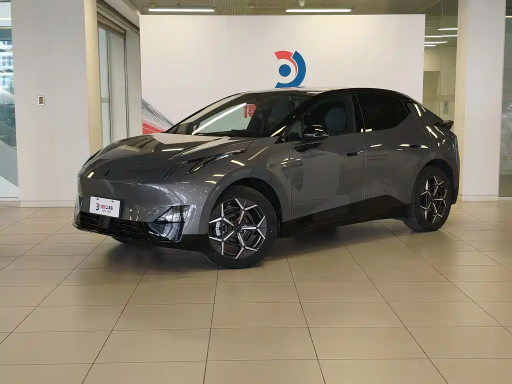Lynk & Co Z20