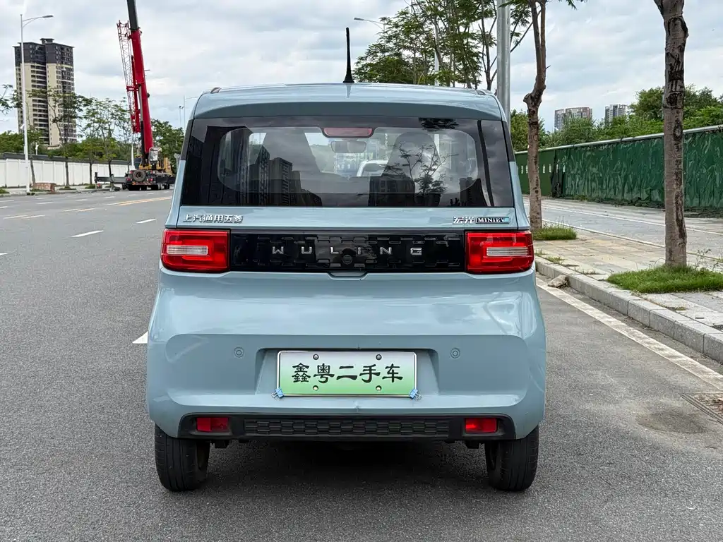 Wuling MINIEV — миниатюра 8