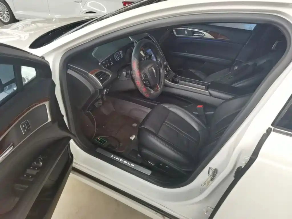 Lincoln MKZ — миниатюра 16