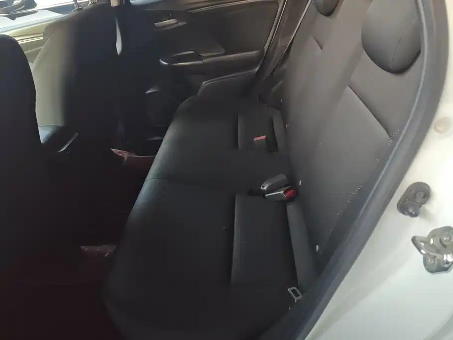 Honda Fit — миниатюра 11
