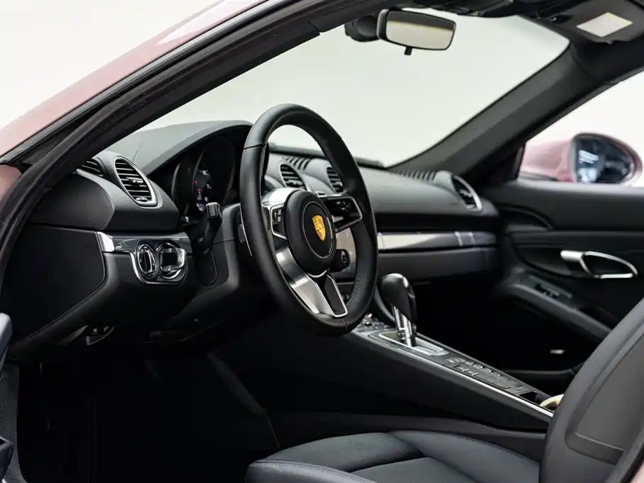 Porsche 718 2022 Cayman 2.0T