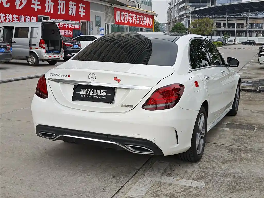 Mercedes-Benz C-Class — миниатюра 9