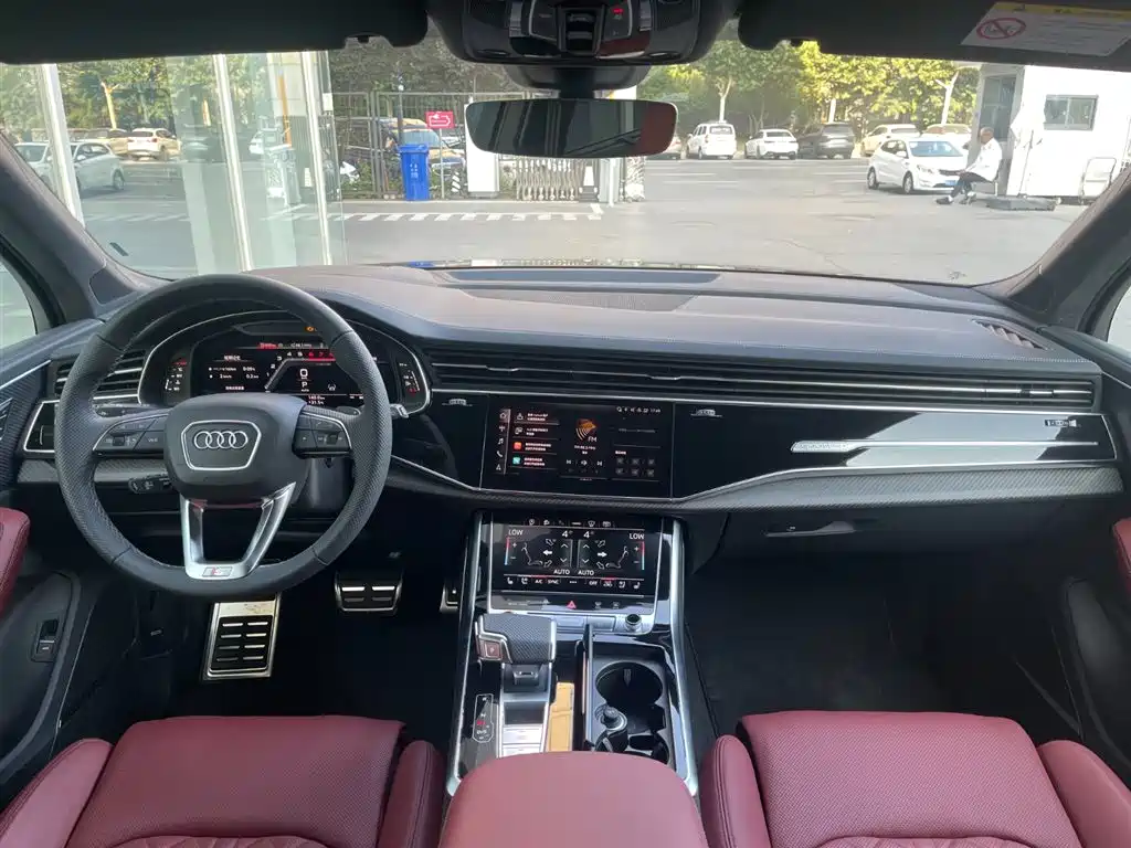 Audi SQ7 2024 4.0 TFSI