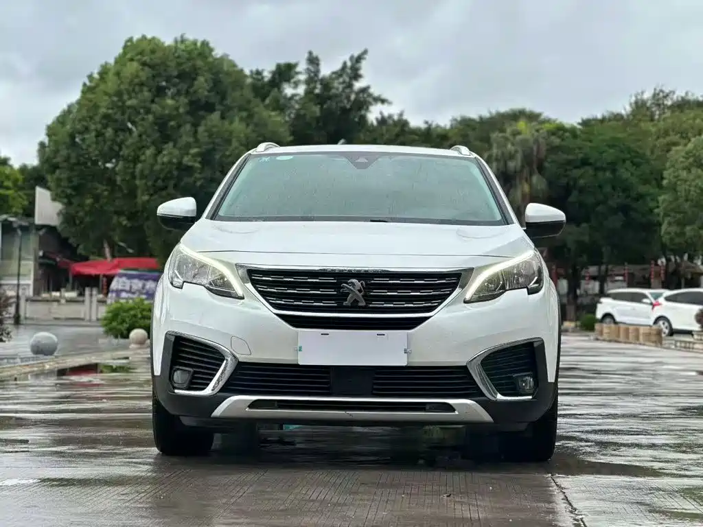 Peugeot 5008 — миниатюра 3