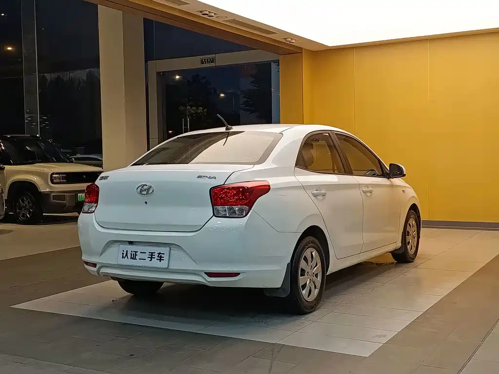 Hyundai Verna - фото 29