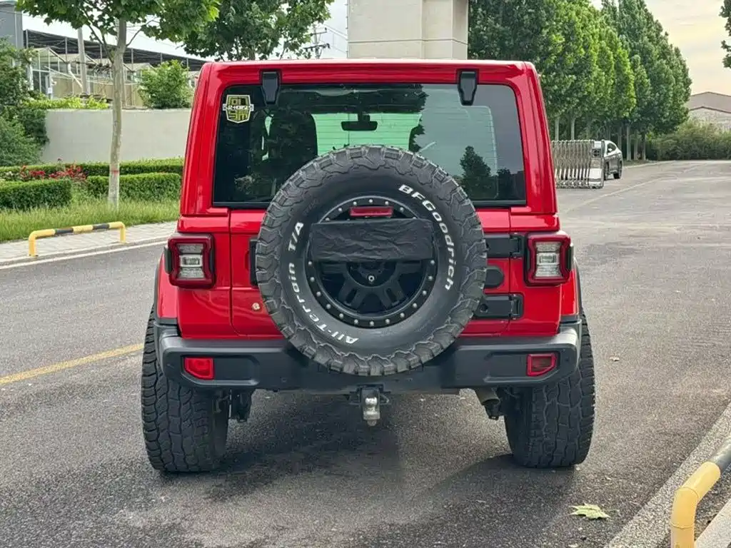 Jeep Wrangler — миниатюра 5