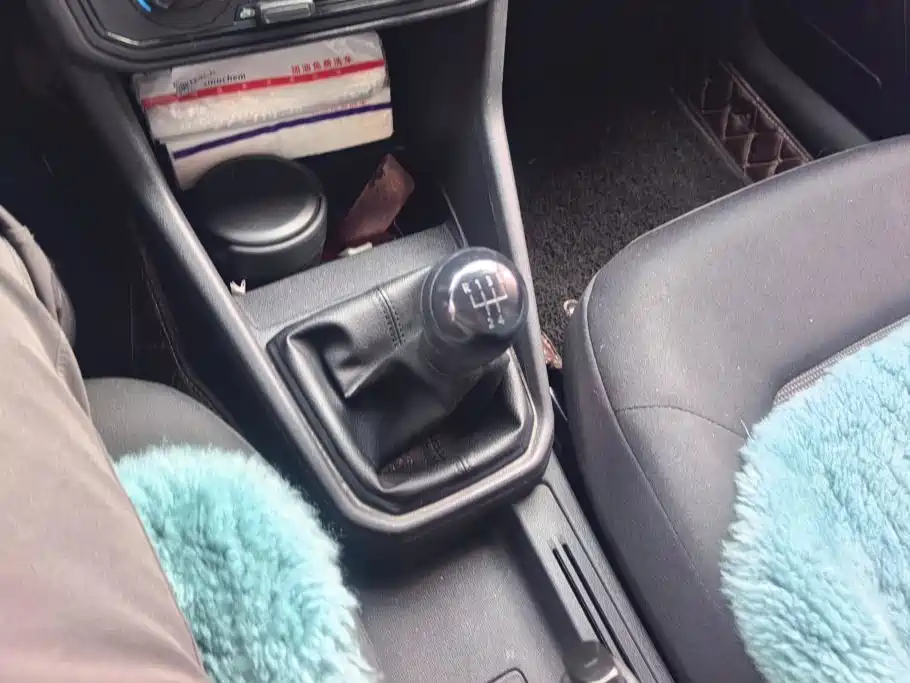 Volkswagen Jetta — миниатюра 16