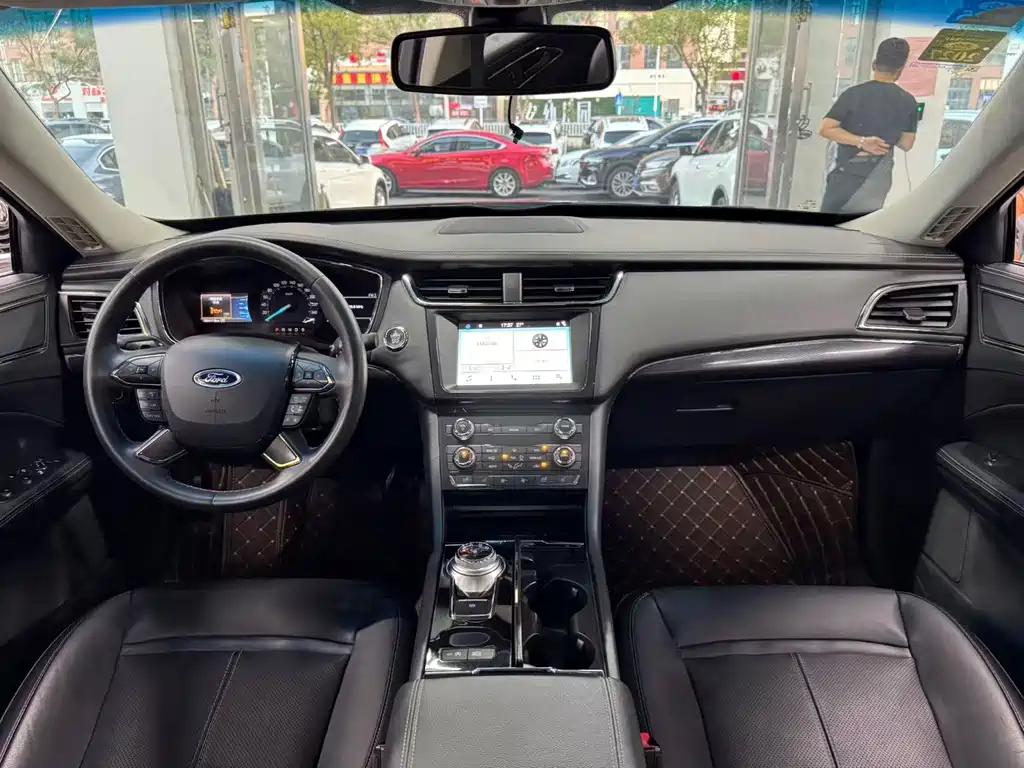 Ford Taurus — миниатюра 9