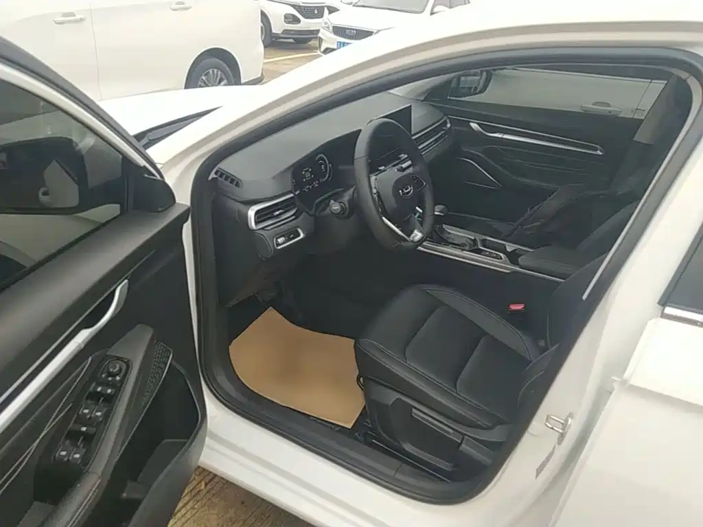 Geely Emgrand — миниатюра 16