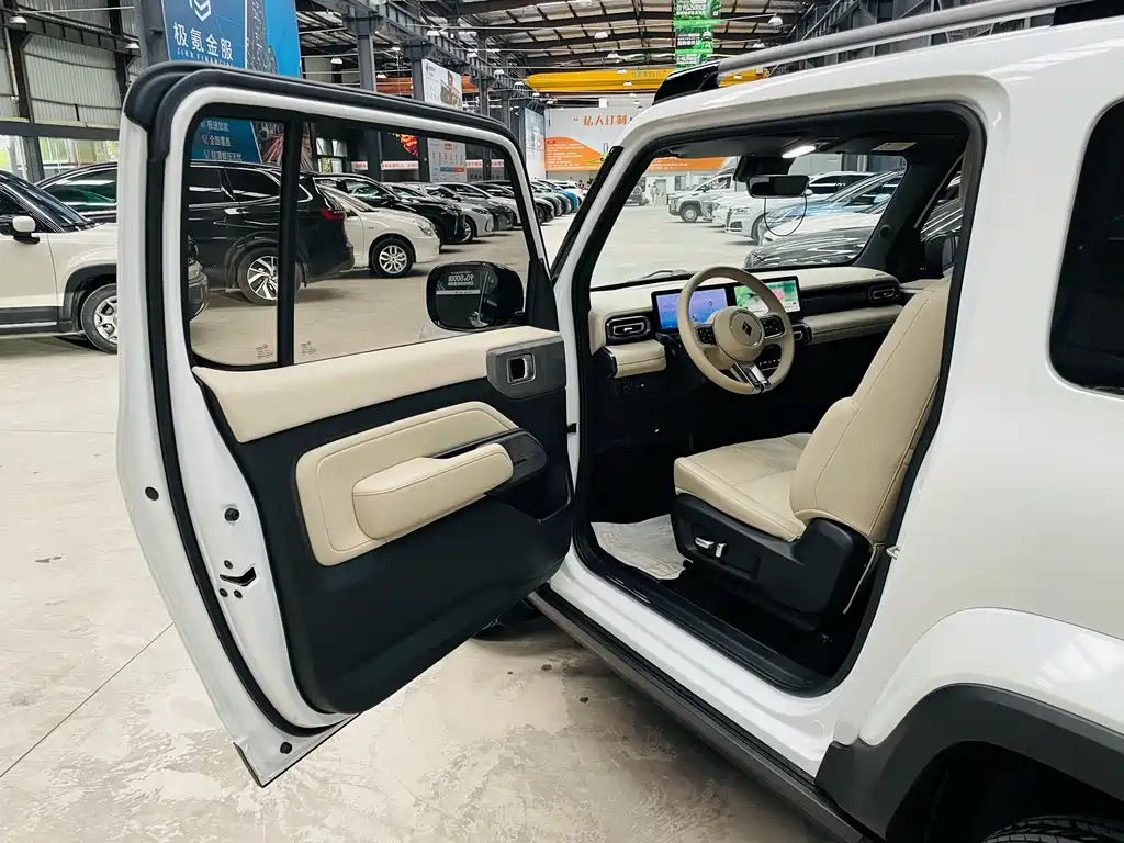 Baojun Yueye — миниатюра 12