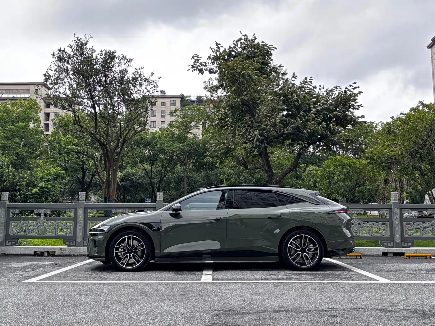 Zeekr 007GT