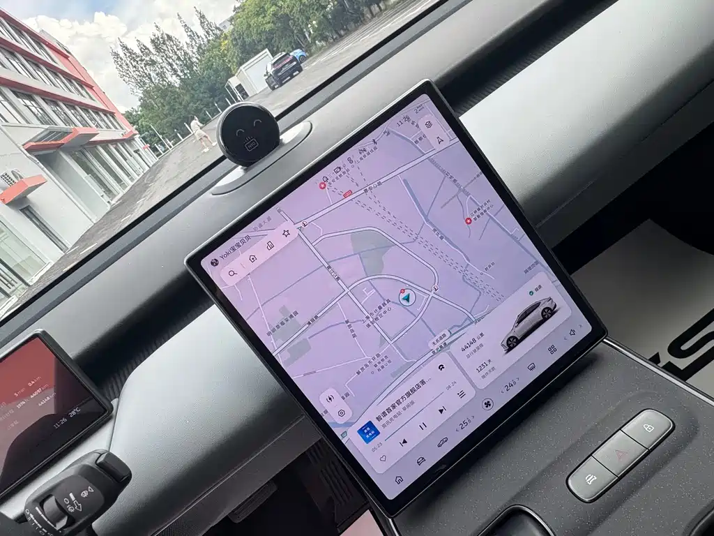 NIO ET5 — миниатюра 8