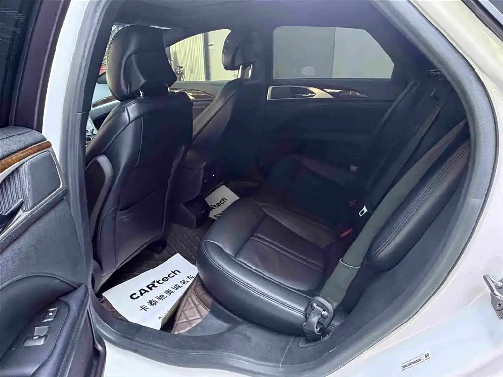 Lincoln MKZ — миниатюра 15