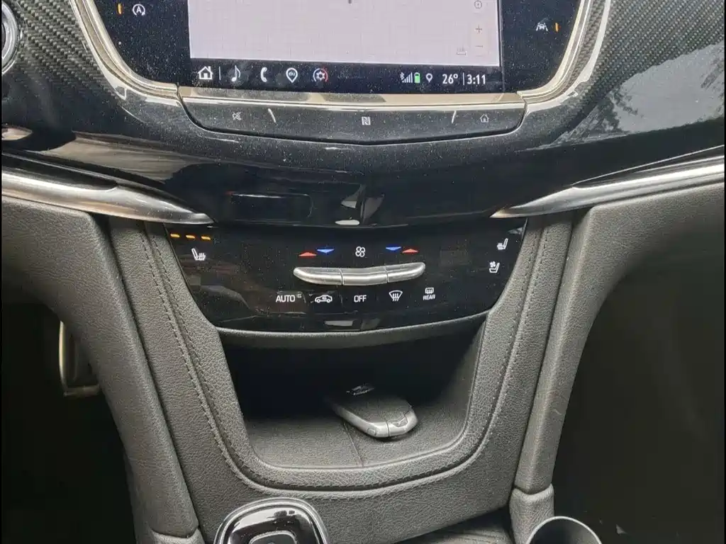 Cadillac XT6 — миниатюра 6