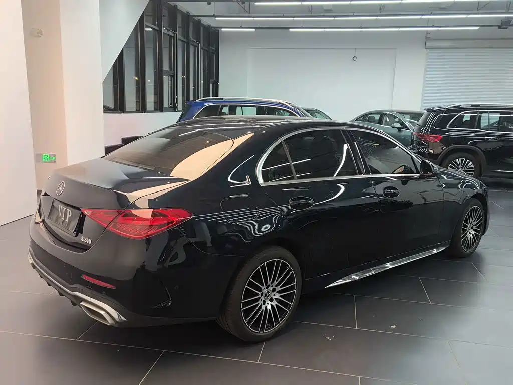 Mercedes-Benz C-Class — миниатюра 4