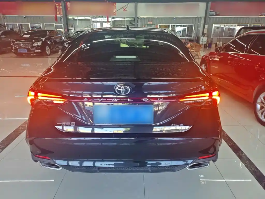 Toyota Avalon — миниатюра 6