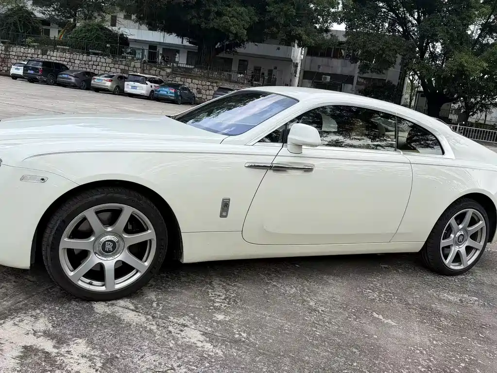 Rolls-Royce Wraith — миниатюра 4