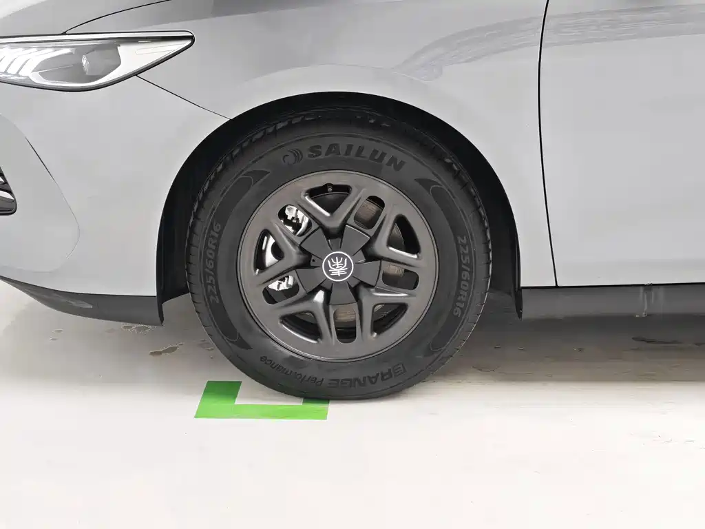 BYD Qin PLUS — миниатюра 8