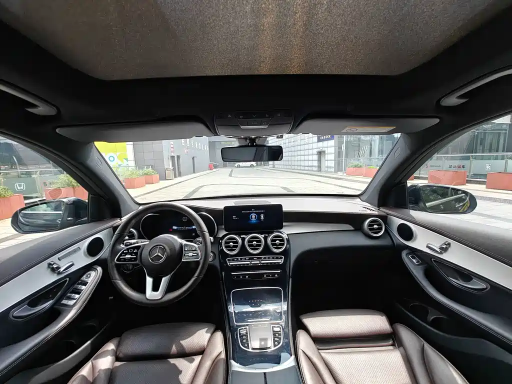 Mercedes-Benz GLC — миниатюра 10