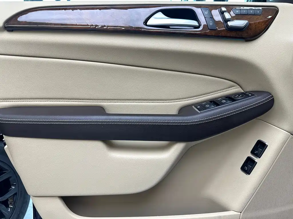 Mercedes-Benz GLS — миниатюра 4