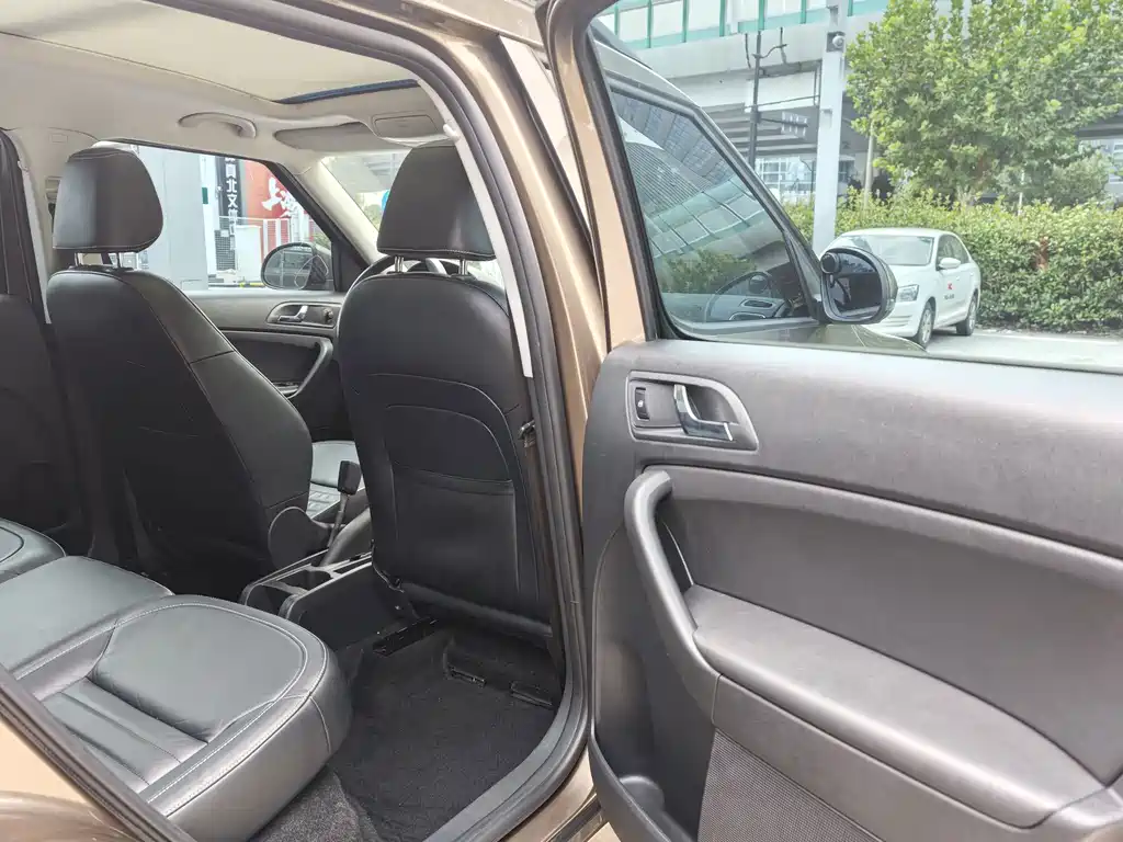 Skoda Yeti — миниатюра 17
