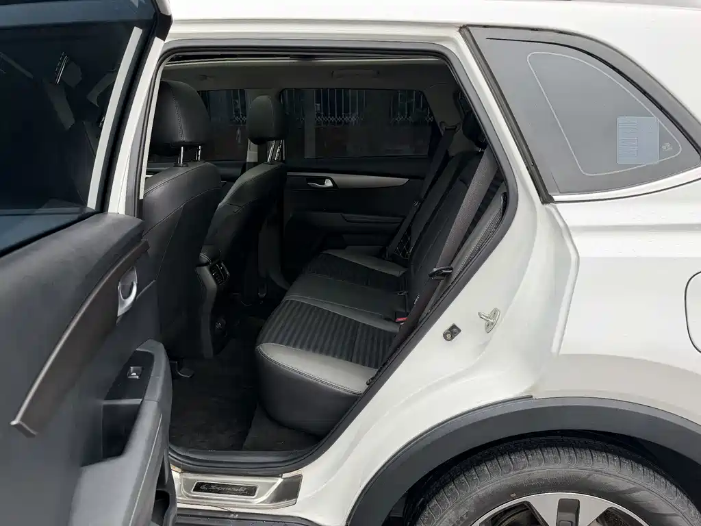 Kia Sportage — миниатюра 10